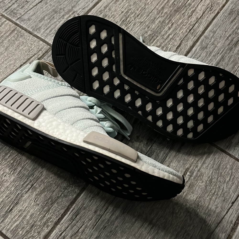 NMD - Picture 3 of 4